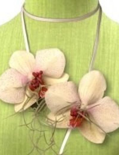 collier de fleurs